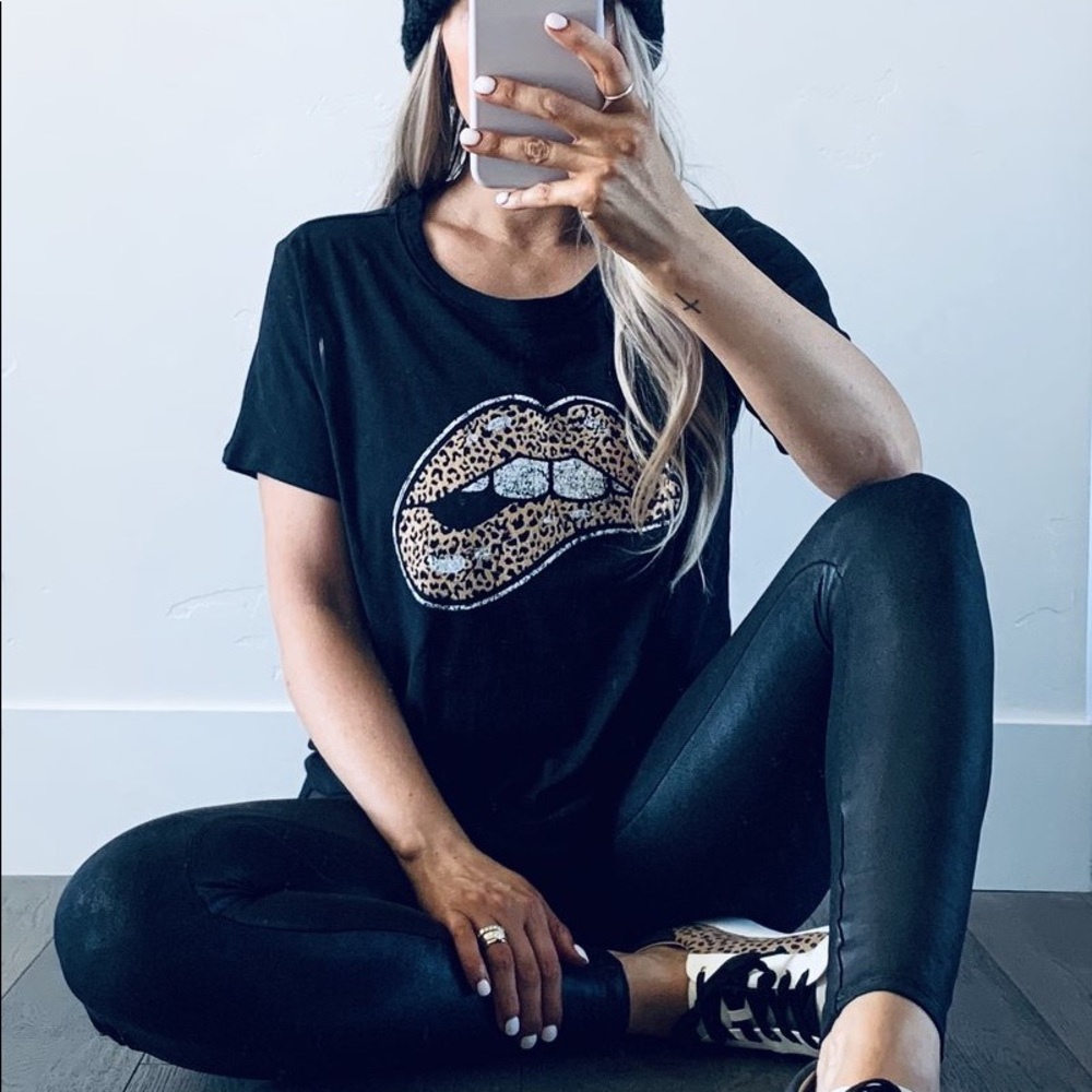 Zutter Leopard Lips Graphic Tee